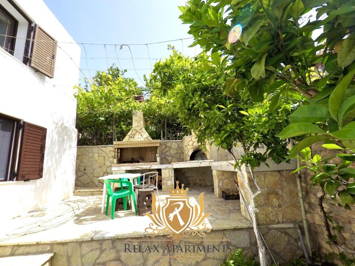 Paradise Palm Beach Apartment In Saranda Dış mekan fotoğraf