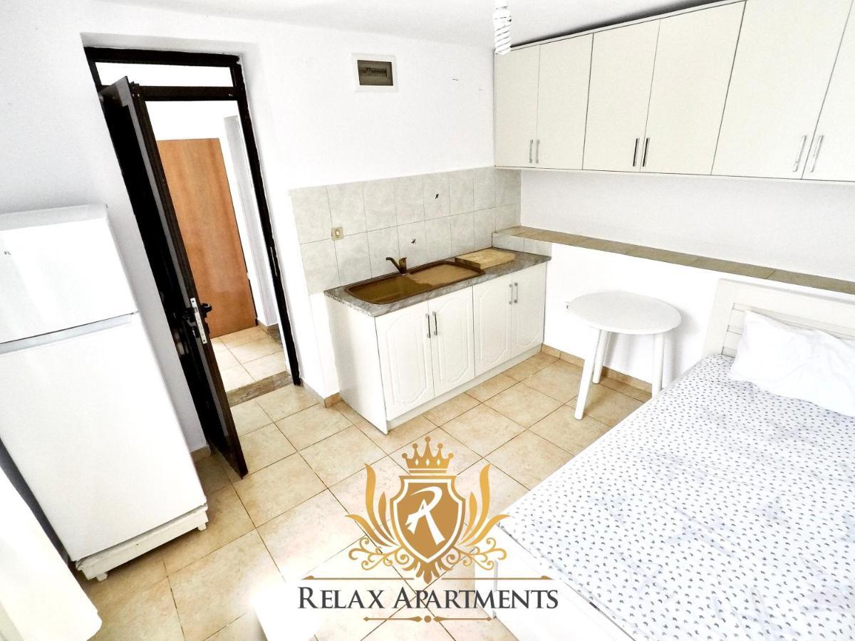 Paradise Palm Beach Apartment In Saranda Dış mekan fotoğraf