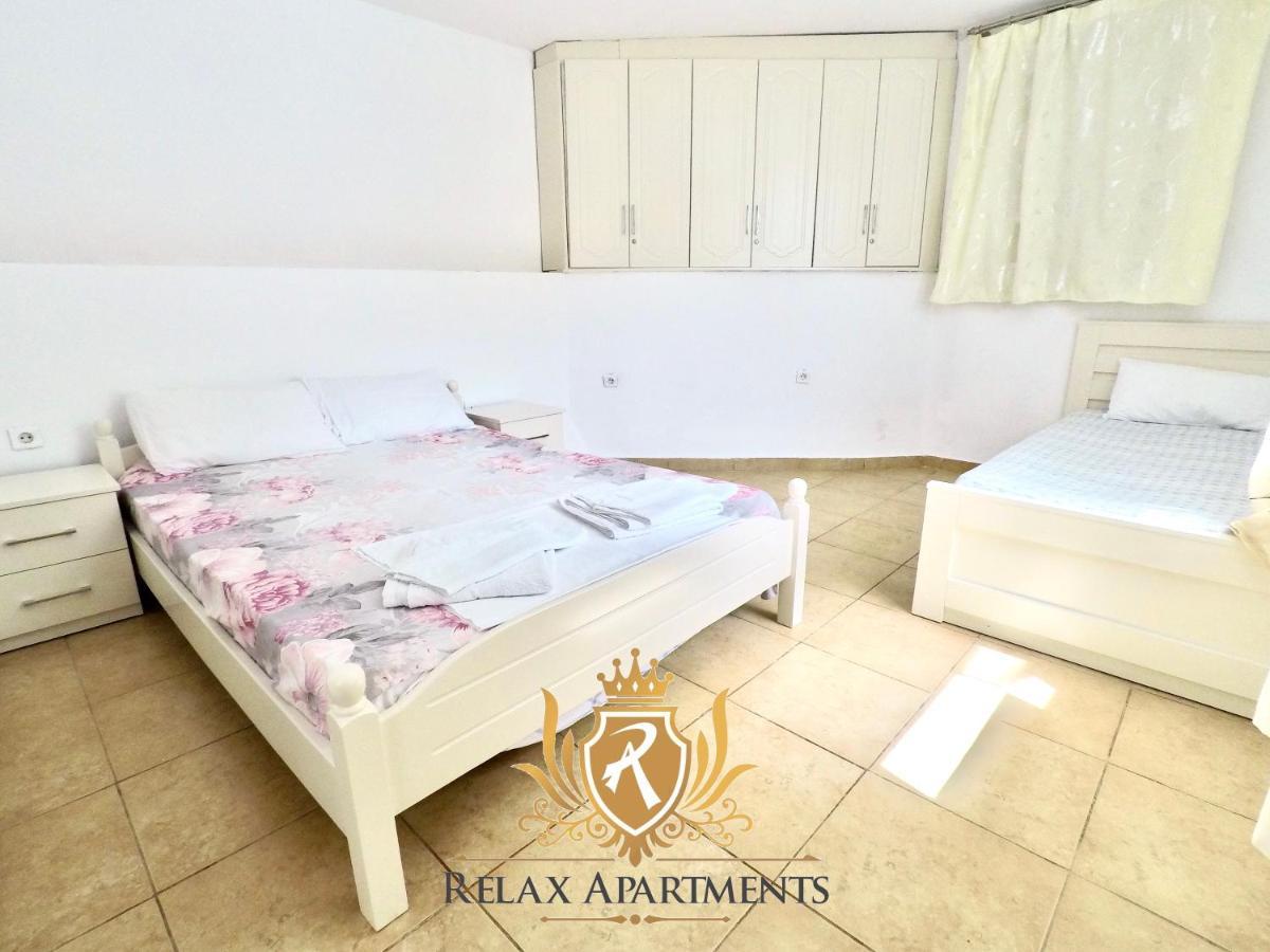 Paradise Palm Beach Apartment In Saranda Dış mekan fotoğraf